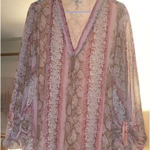 Women’s size 1X blouse